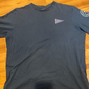 vineyard vines t shirt
